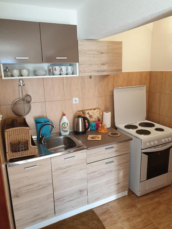 Apartment Jelena Kotor Exteriör bild
